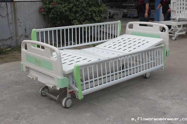 儿童病床